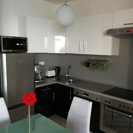 Csenge Apartman * Σίοφοκ